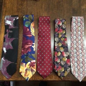 Lot of 5 100% silk ties. Brand name in description. All in great shape